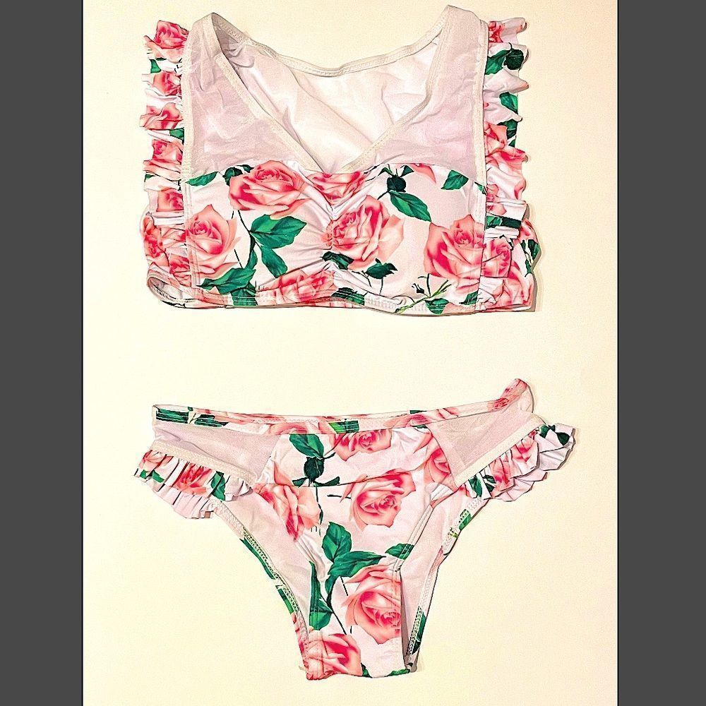 NEW Floral & Lace Bikini